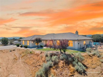 10505 Canyon Dr, Oak Hills, CA, 92344