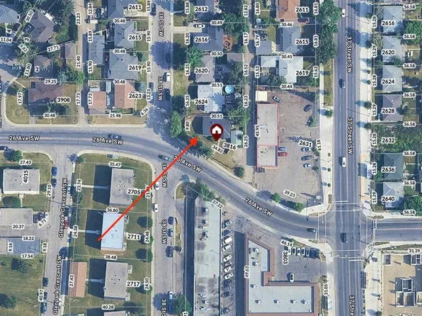 3816 S 26th Ave SW, Calgary, AB T3E 0N8