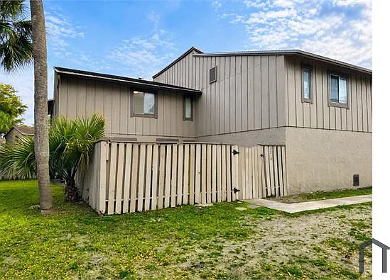2210 NW 59th Way #62B — Photo 3