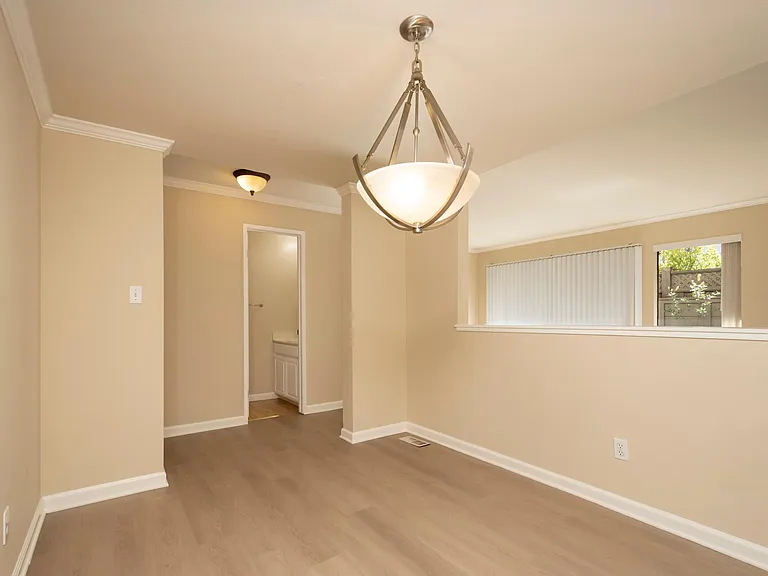 16 Lorton Ave #5 — Photo 6