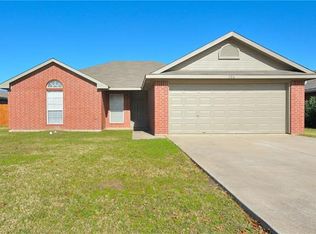 106 Cherokee Trl, Alvarado, TX 76009