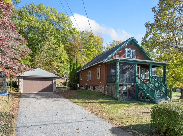 15 Isabella St, Stoneham, MA 02180