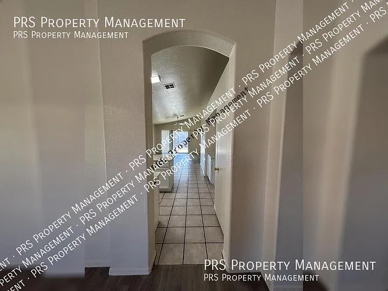 51 N Del Pueblo Pl — Photo 10