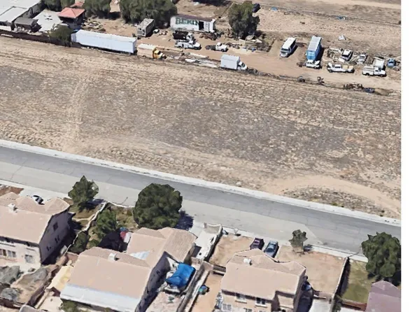 42 Ste, Palmdale, CA 93591