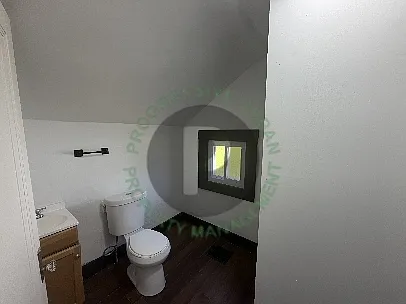 11201 Revere Ave — Photo 10