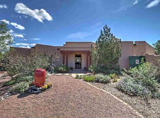 4 Antigua Rd, Santa Fe, NM 87508