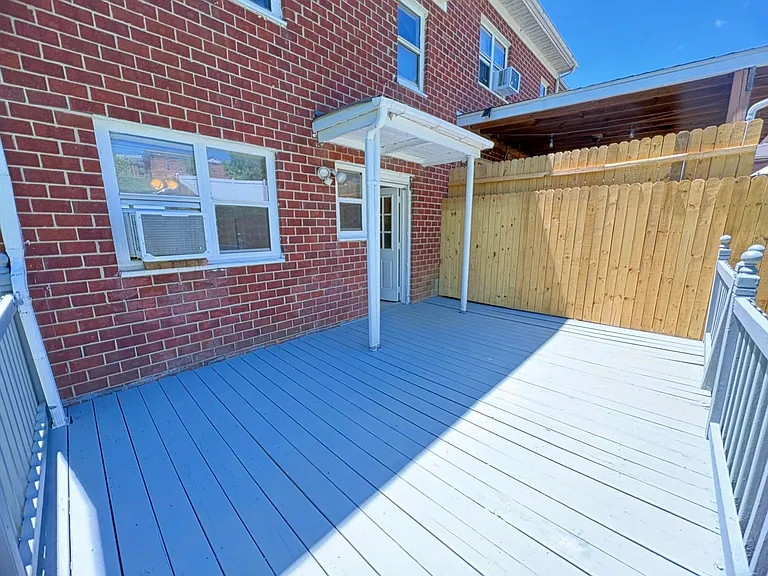 767 Clermont Ave — Photo 21