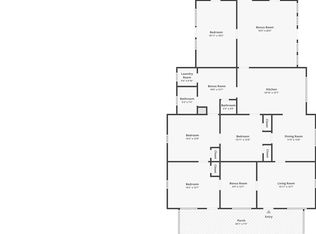 1135 N Masonic St, Millen, GA 30442