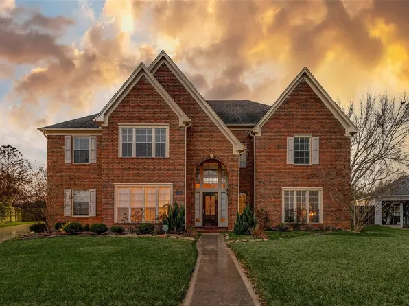 19 Wickham Ct, Sugar Land, TX 77479