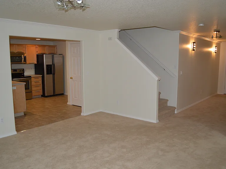 15018 NE 68th Way — Photo 3
