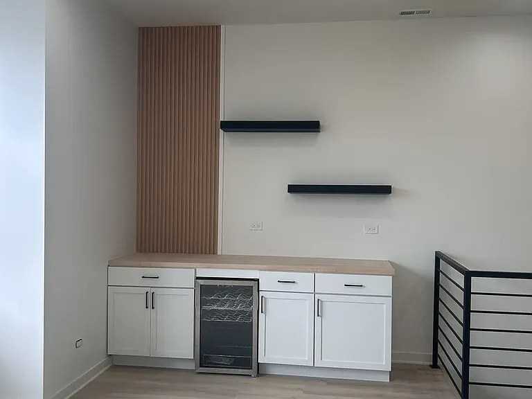 1056 N Central Park Ave #2 — Photo 3