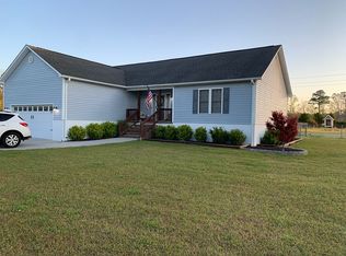 180 Pelletier Loop Rd, Peletier, NC 28584