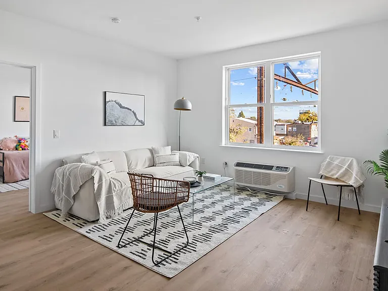 7129 Keystone St #206 — Photo 15