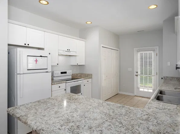 7566 Spencer Ln, Helena, AL 35080