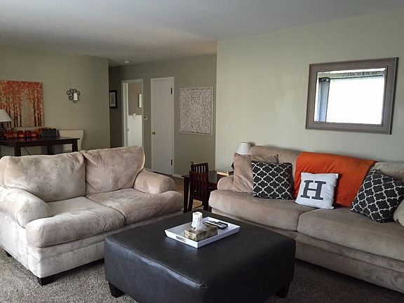 2nd image of 2310 Willa Dr