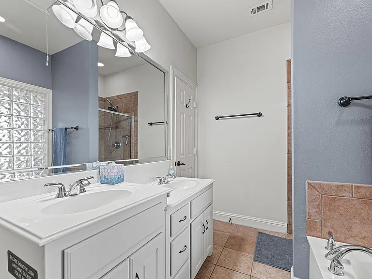 5816 La Vista Dr — Photo 25