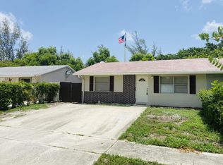 4836 Saratoga Rd, West Palm Beach, FL 33415