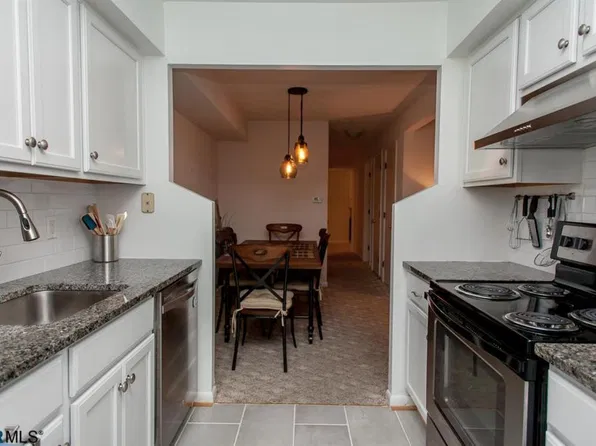 104 Turtle Creek Rd APT 2, Charlottesville, VA 22901
