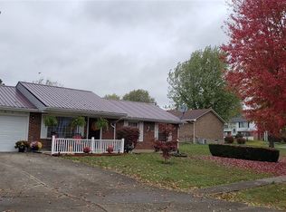 1495 Spruce Ct, Radcliff, KY 40160