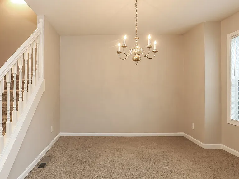 9490 Pebble Creek Ct — Photo 6