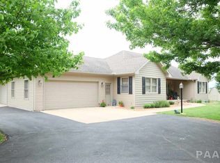 352 N State Route 78, Elmwood, IL 61529