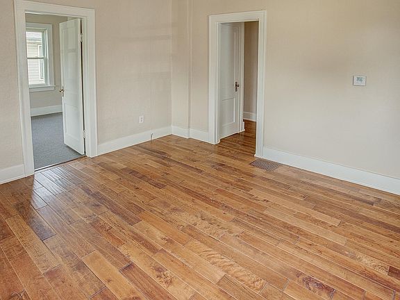 3rd image of 316 Lincoln Ave
