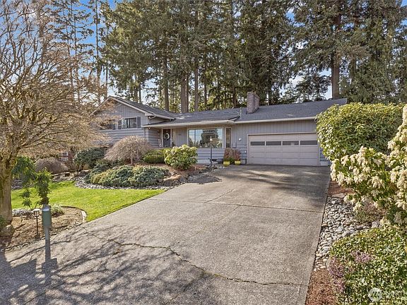 2nd image of 4416 69th Avenue Ct W