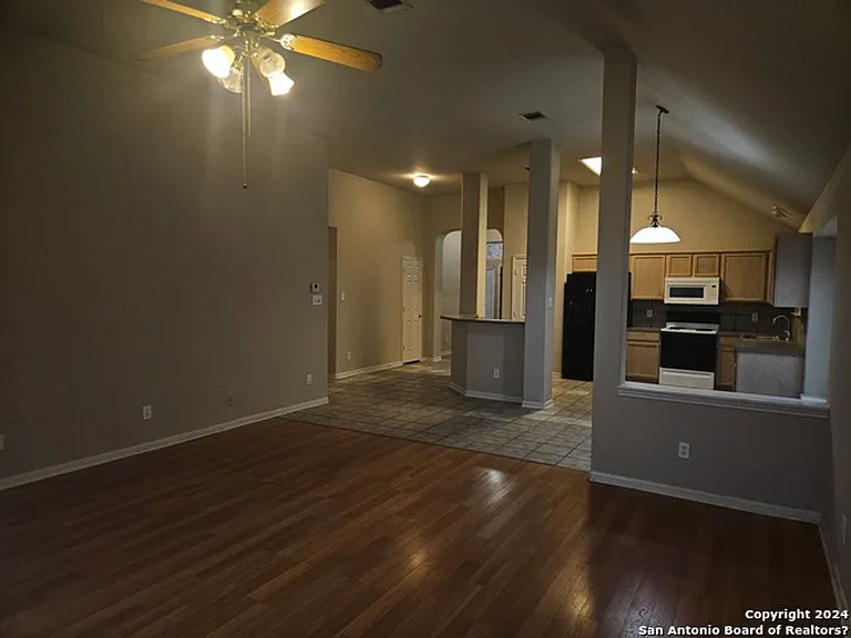 3618 Sage Ridge Dr — Photo 9