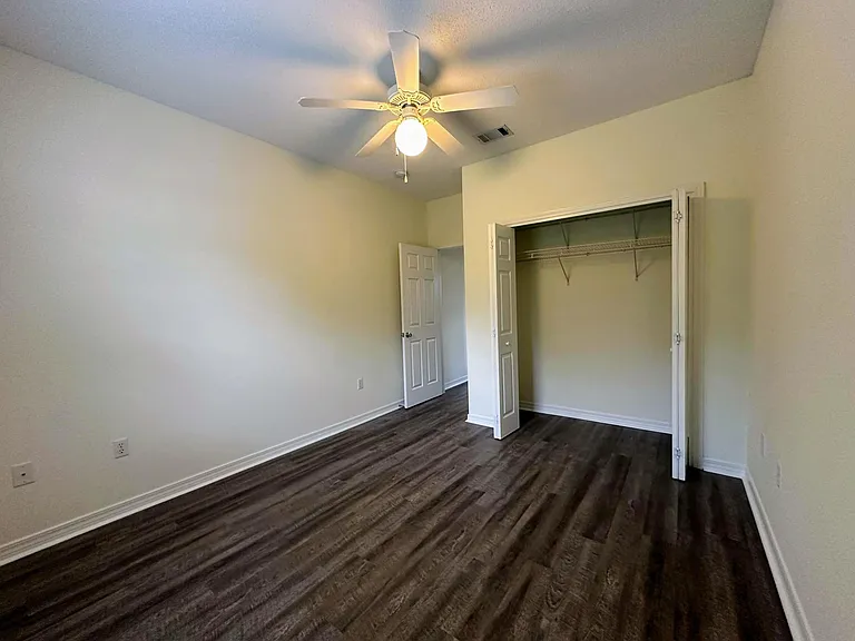 34 Las Roblas Grande Dr — Photo 13