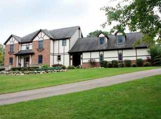 25 W Sutton Rd, Metamora, MI 48455