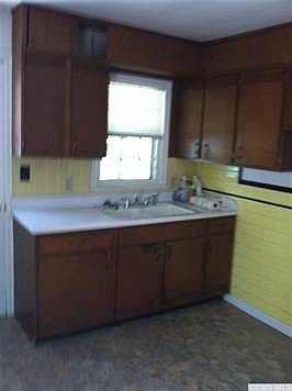 3rd image of 255 Washington Blvd