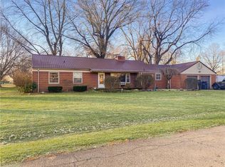 2225 E 39th St, Anderson, IN 46013