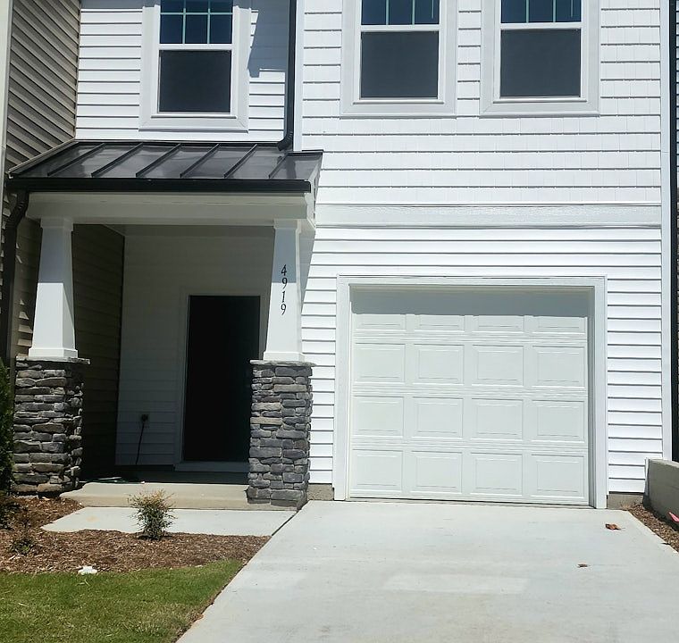 Front View of townhome