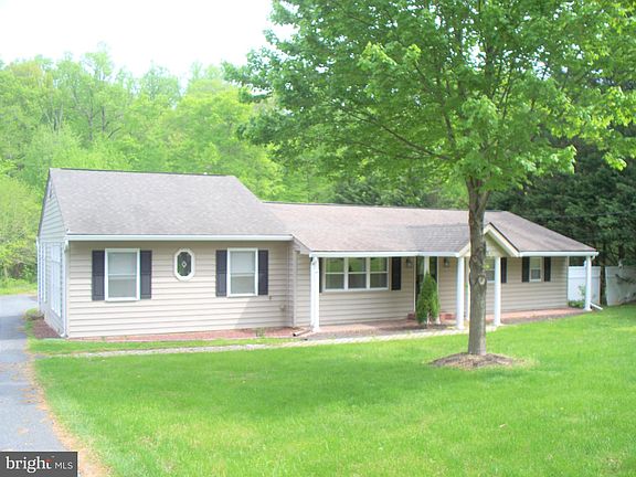 4th image of 2112 Moorland Dr