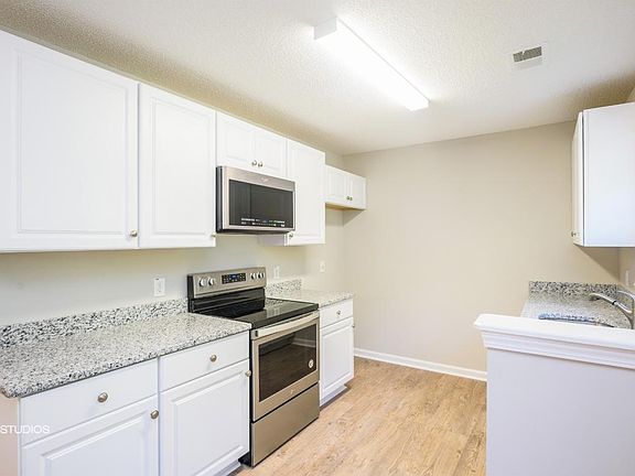 2nd image of 230 Emerald Isle Dr