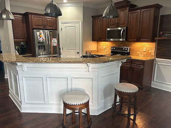 2nd image of 127 Churchill Dr
