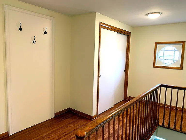 Upper Foyer
