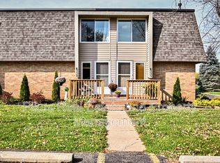 6111 Island Dr NW, Canton, OH 44718