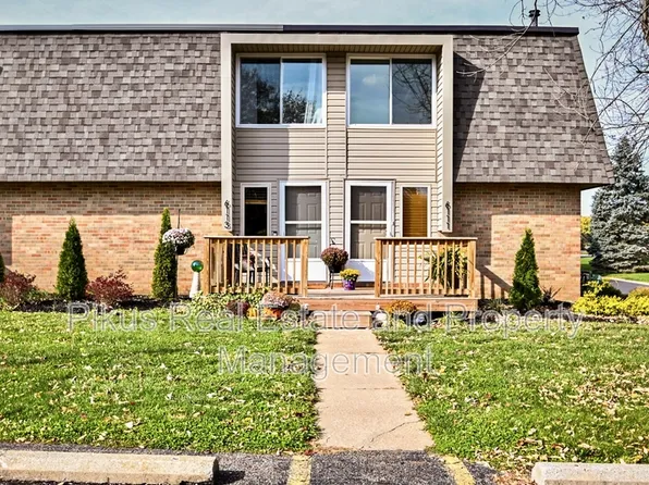 6111 Island Dr NW, Canton, OH 44718