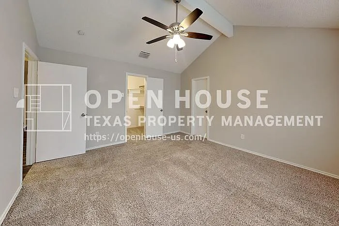 1328 Chicota Dr — Photo 9