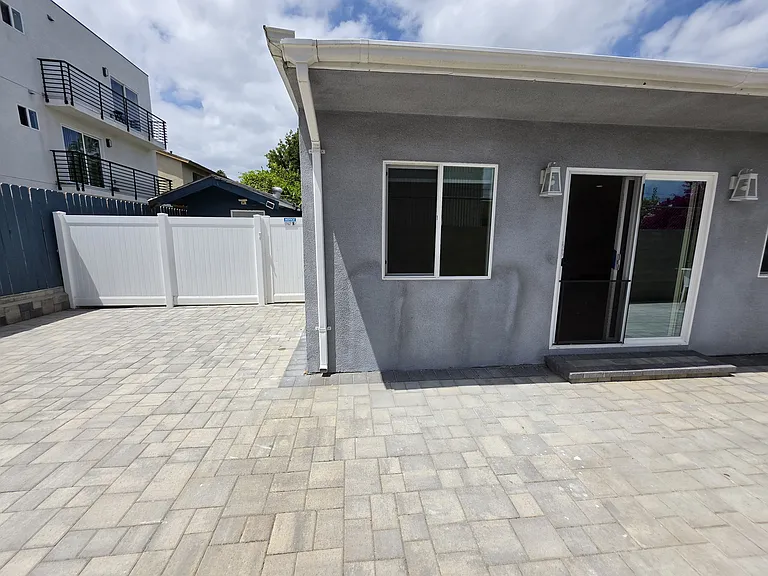 6829 Murietta Ave — Photo 40
