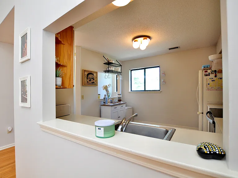 30 Simsbury Lndg #30 — Photo 4