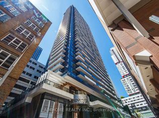 38 Widmer St #2205, Toronto, ON M5V 1X1