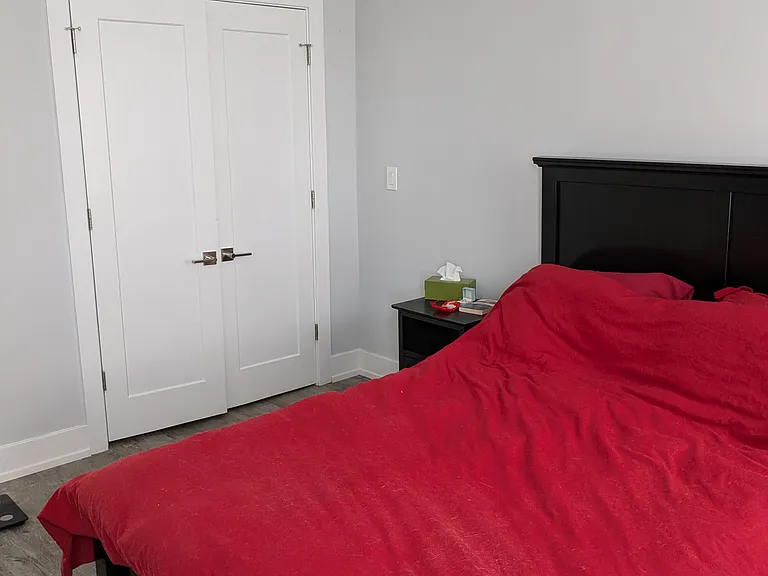 Master bedroom, with full walk in closet