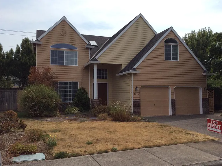 2370 NW Lydia Pl — Photo 1