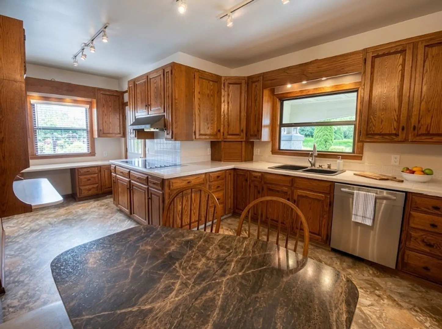 792 East Badger Countryside Home! — Photo 3