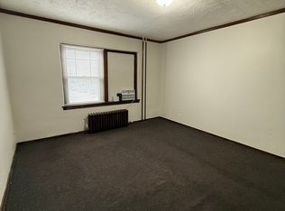 2700 F St #A2, Lincoln, NE 68510