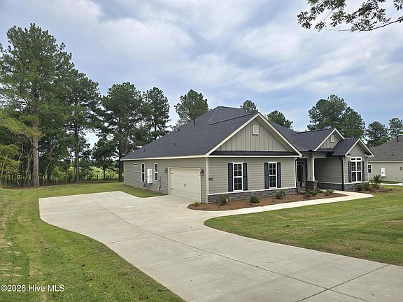 3rd image of 1670 Bellingham Drive