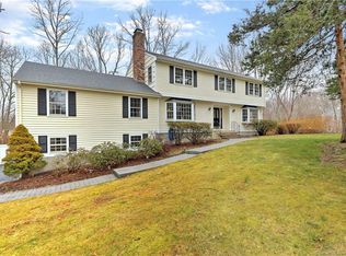 45 Mallett Dr, Trumbull, CT 06611
