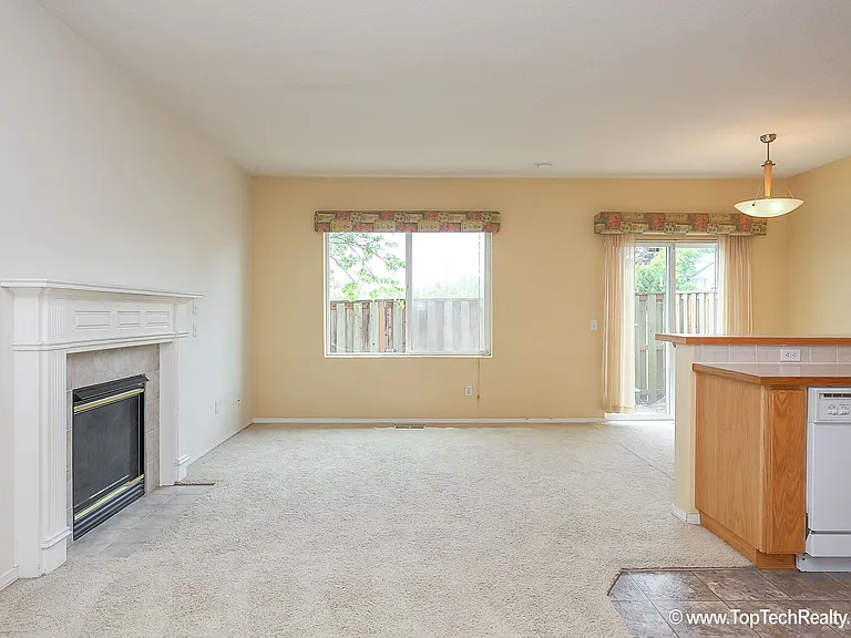 6554 NE Forest Ln — Photo 17